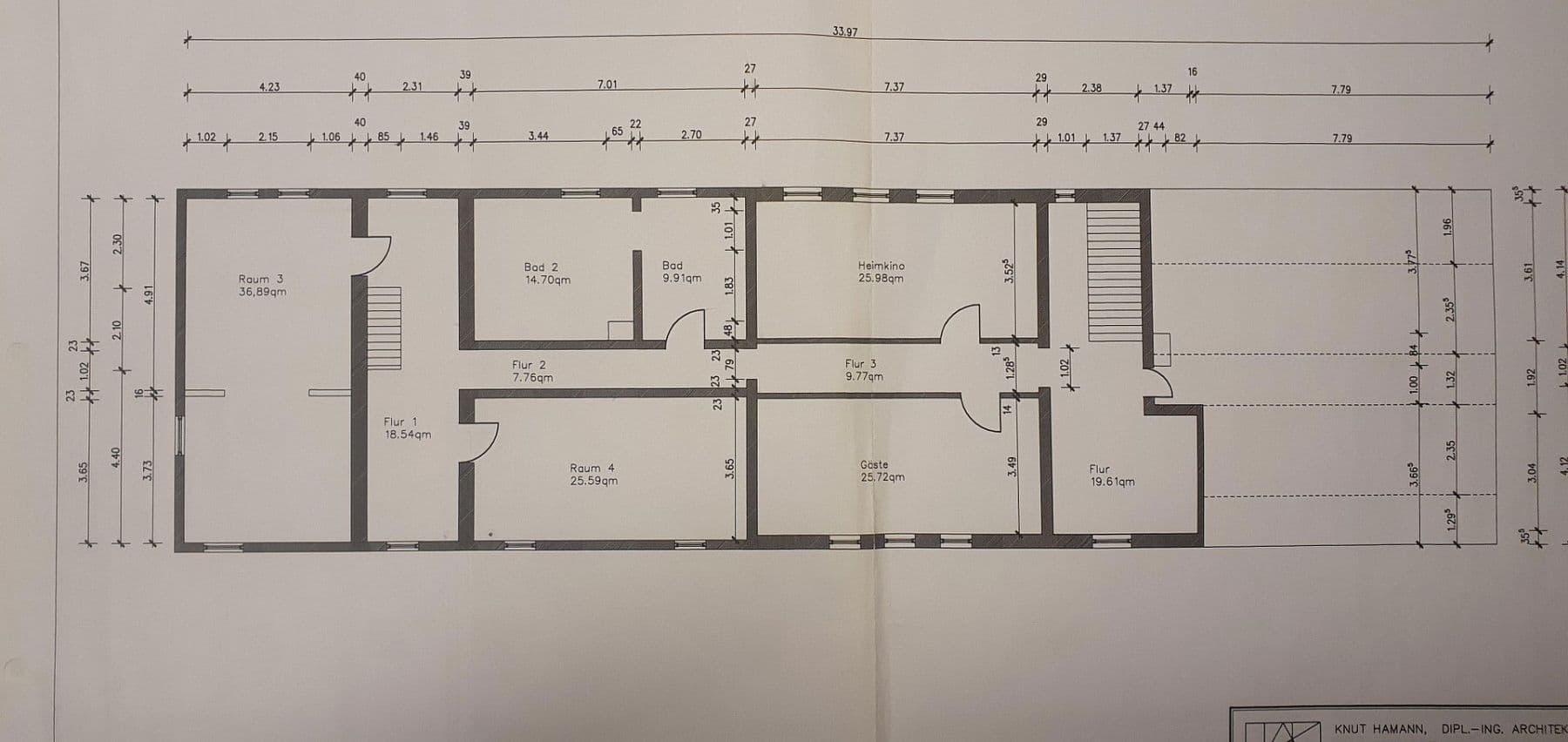 Predaj domu 570 m², pozemek 10.000 m², Duingen, Dolné Sasko Predaj domu 570 m², pozemek 10.000 m², Duingen, Dolné Sasko