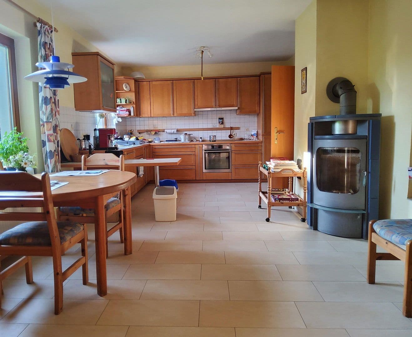 Predaj domu 570 m², pozemek 10.000 m², Duingen, Dolné Sasko Predaj domu 570 m², pozemek 10.000 m², Duingen, Dolné Sasko