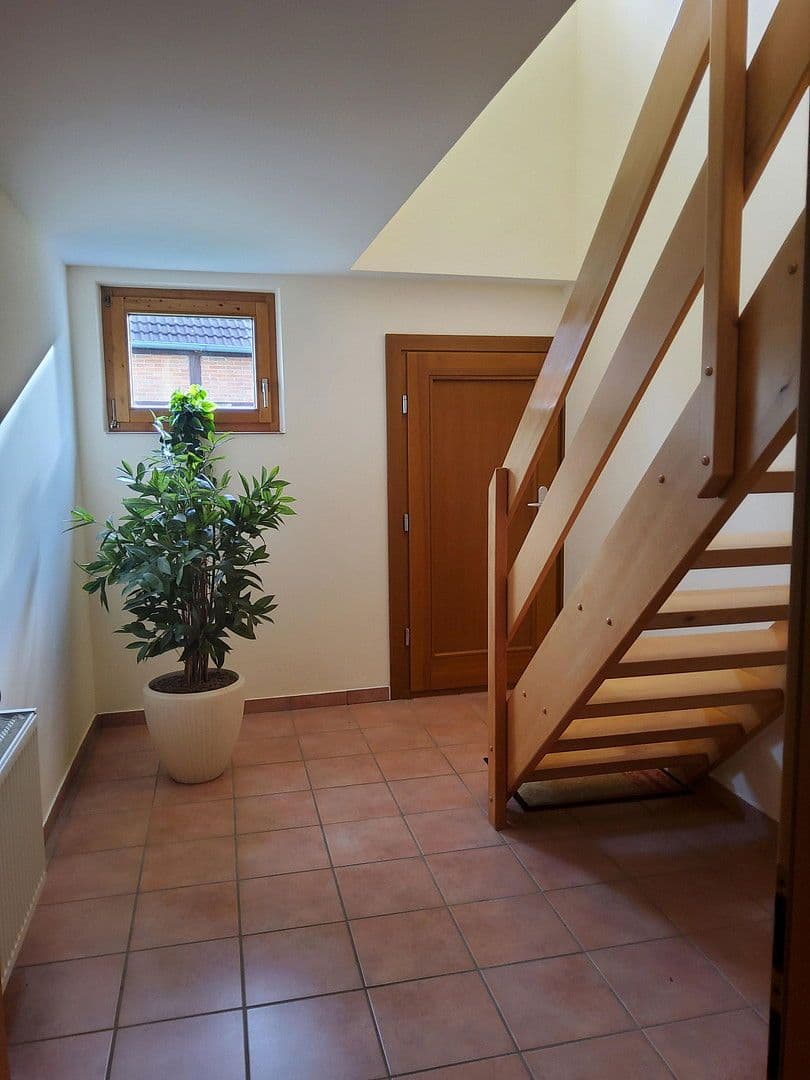 Predaj domu 570 m², pozemek 10.000 m², Duingen, Dolné Sasko Predaj domu 570 m², pozemek 10.000 m², Duingen, Dolné Sasko