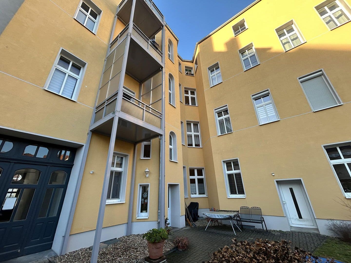 Prenájom bytu 4-izbový 139 m², Bahnhofstraße 23, Rathenow, Brandenbursko Prenájom bytu 4-izbový 139 m², Bahnhofstraße 23, Rathenow, Brandenbursko