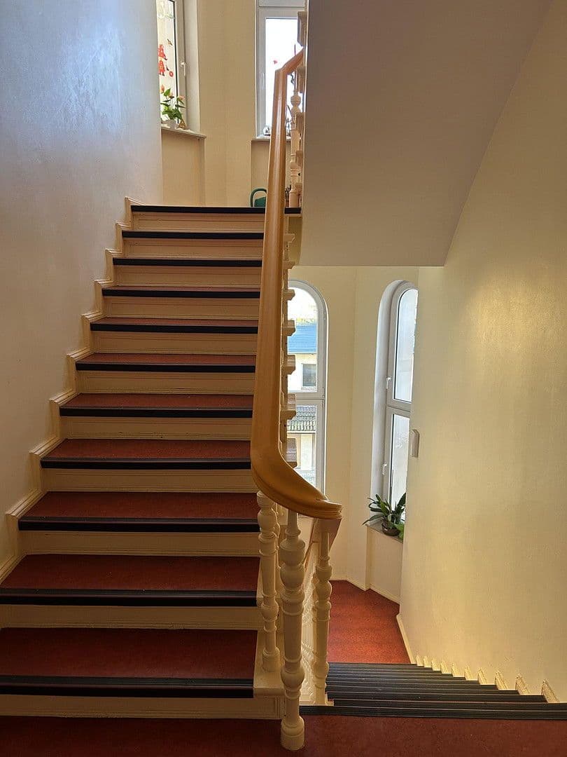 Prenájom bytu 4-izbový 139 m², Bahnhofstraße 23, Rathenow, Brandenbursko Prenájom bytu 4-izbový 139 m², Bahnhofstraße 23, Rathenow, Brandenbursko