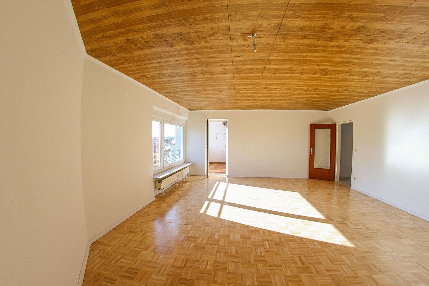 Prenájom bytu 3-izbový 94 m², Hemmingen, Bádensko-Wurttembersko Prenájom bytu 3-izbový 94 m², Hemmingen, Bádensko-Wurttembersko
