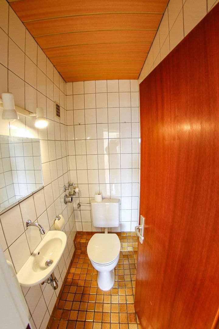 Prenájom bytu 3-izbový 94 m², Hemmingen, Bádensko-Wurttembersko Prenájom bytu 3-izbový 94 m², Hemmingen, Bádensko-Wurttembersko