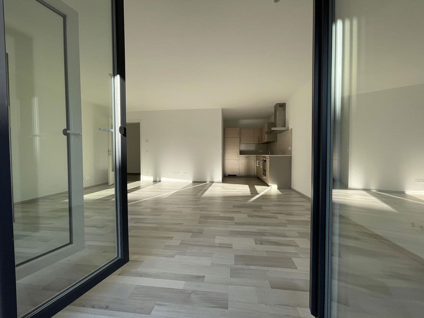 Predaj bytu 3-izbový 74 m², Europa-Allee 145, Frankfurt am Main, Hesensko Predaj bytu 3-izbový 74 m², Europa-Allee 145, Frankfurt am Main, Hesensko