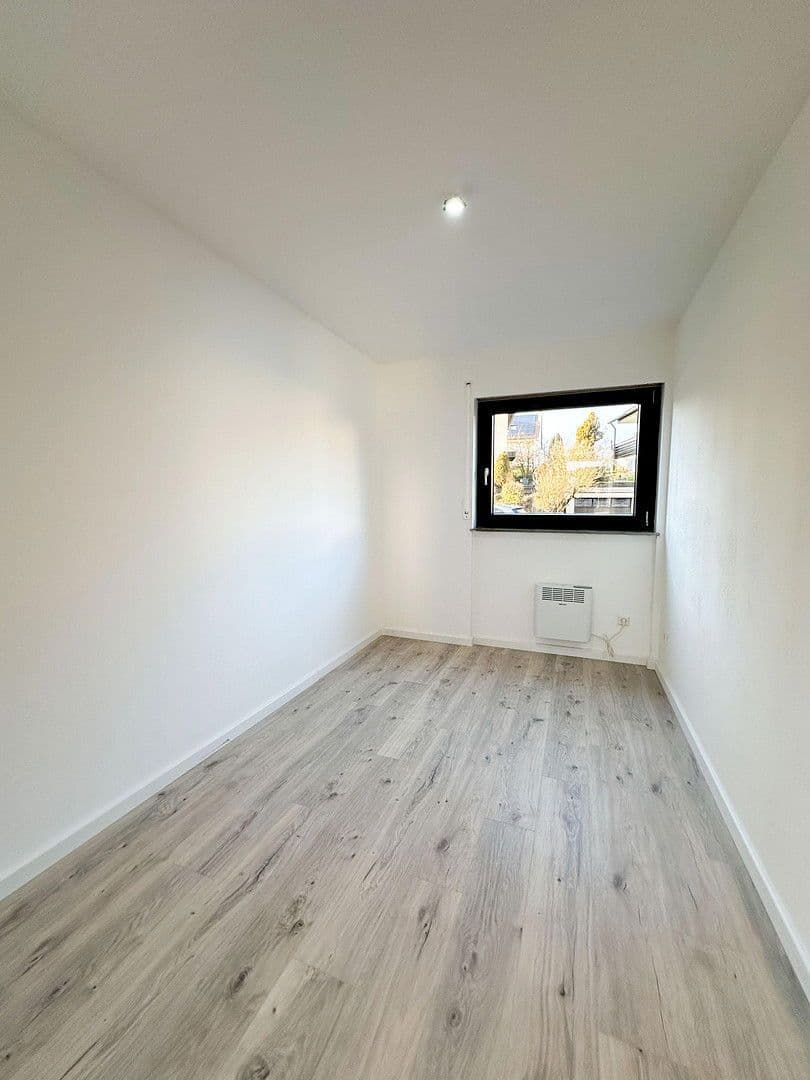 Prenájom bytu 3-izbový 91 m², Altensteig, Bádensko-Wurttembersko Prenájom bytu 3-izbový 91 m², Altensteig, Bádensko-Wurttembersko