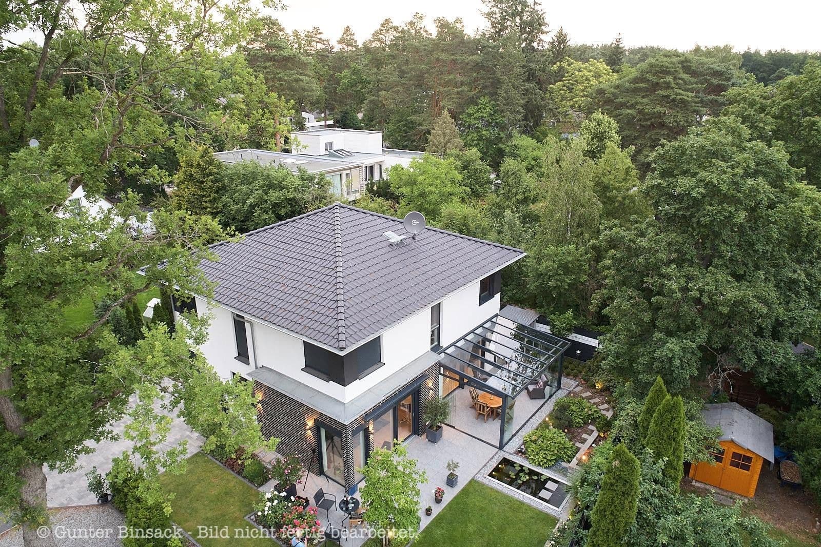 Predaj domu 218 m², pozemek 530 m², Falkensee, Brandenbursko Predaj domu 218 m², pozemek 530 m², Falkensee, Brandenbursko