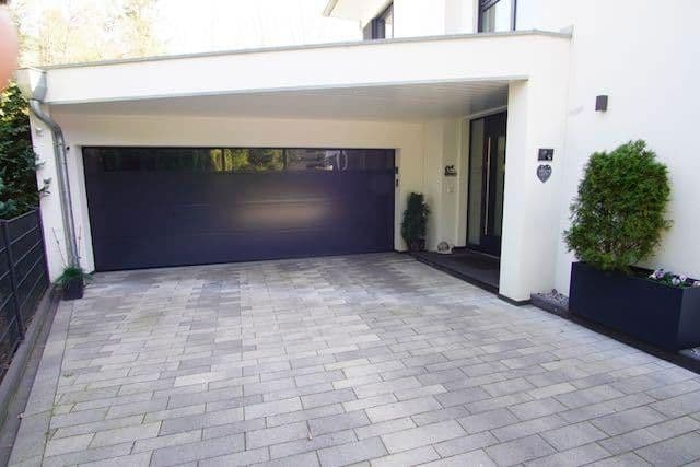 Predaj domu 218 m², pozemek 530 m², Falkensee, Brandenbursko Predaj domu 218 m², pozemek 530 m², Falkensee, Brandenbursko