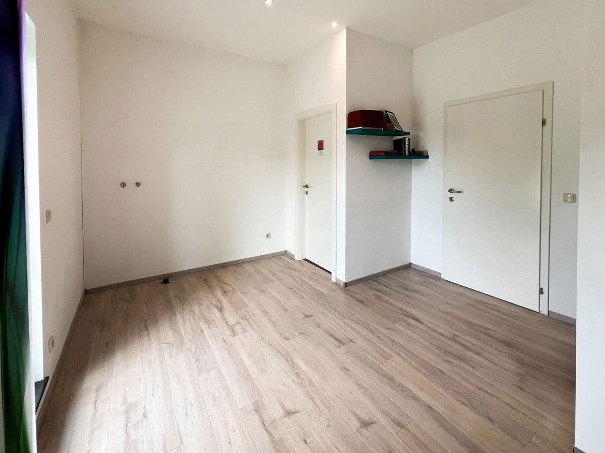 Predaj domu 230 m², pozemek 3.125 m², Hausham 11, Pfaffing, Horné Rakúsko Predaj domu 230 m², pozemek 3.125 m², Hausham 11, Pfaffing, Horné Rakúsko