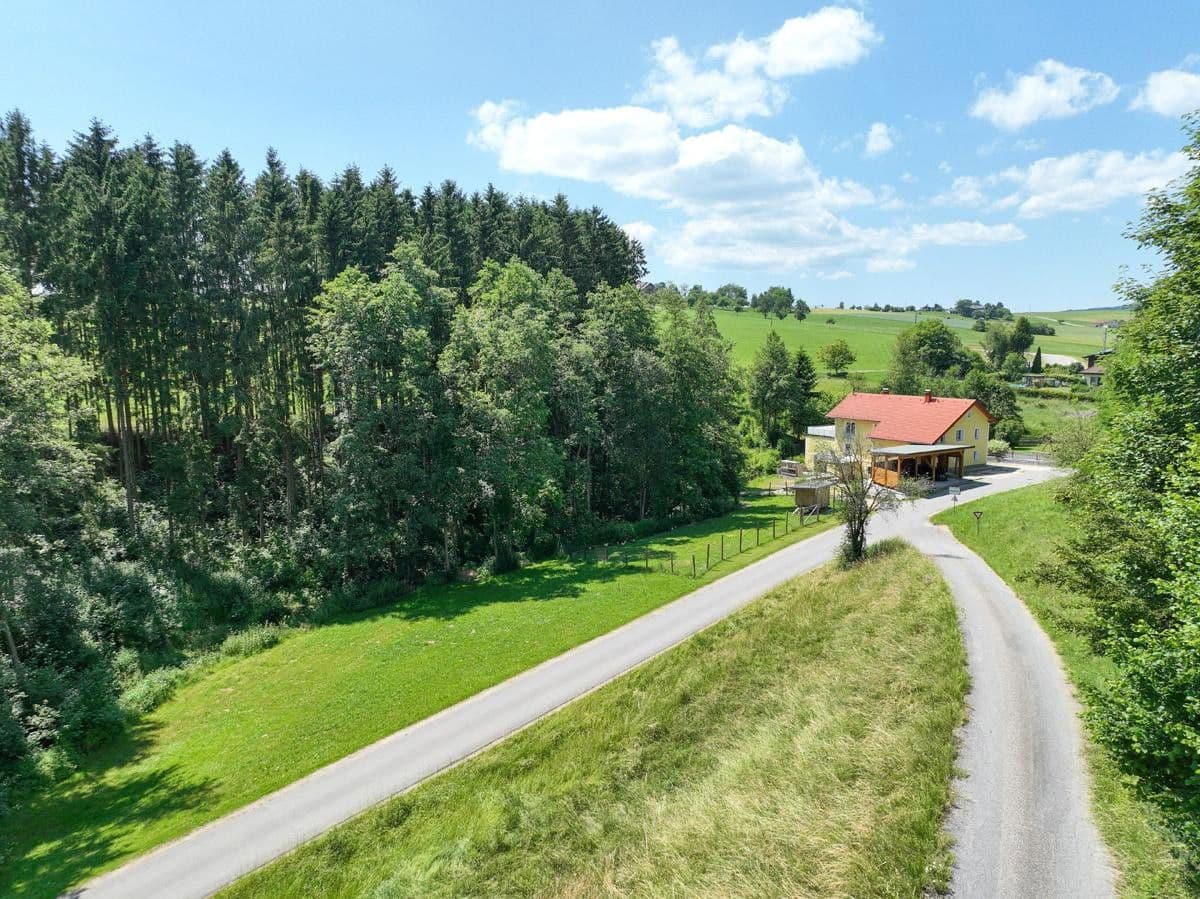 Predaj domu 230 m², pozemek 3.125 m², Hausham 11, Pfaffing, Horné Rakúsko Predaj domu 230 m², pozemek 3.125 m², Hausham 11, Pfaffing, Horné Rakúsko