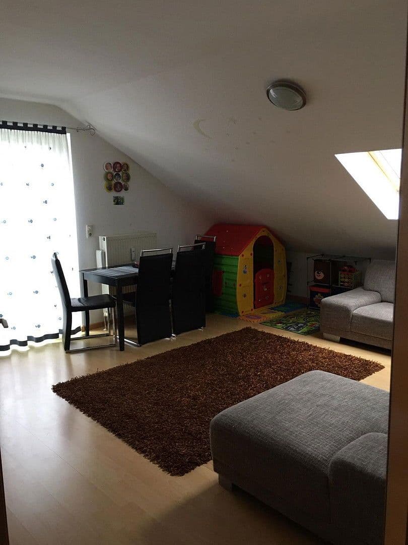 Prenájom bytu 2-izbový 56 m², Inhamer Str. 18 B, Bad Griesbach i.Rottal, Bavorsko Prenájom bytu 2-izbový 56 m², Inhamer Str. 18 B, Bad Griesbach i.Rottal, Bavorsko