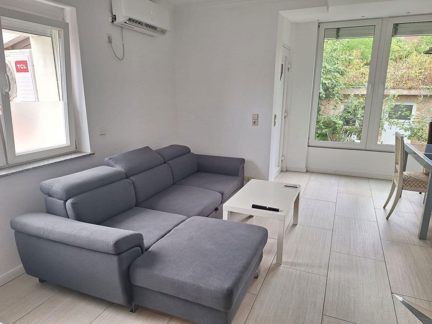 Prenájom bytu 4-izbový 128 m², freiburg, Bádensko-Wurttembersko Prenájom bytu 4-izbový 128 m², freiburg, Bádensko-Wurttembersko