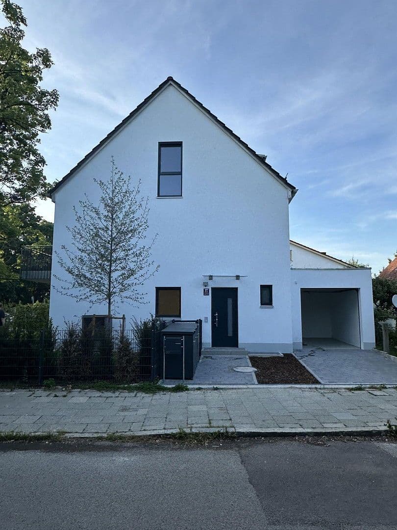 Predaj domu 127 m², pozemek 203 m², Langbehnstr. 27, München, Bavorsko Predaj domu 127 m², pozemek 203 m², Langbehnstr. 27, München, Bavorsko