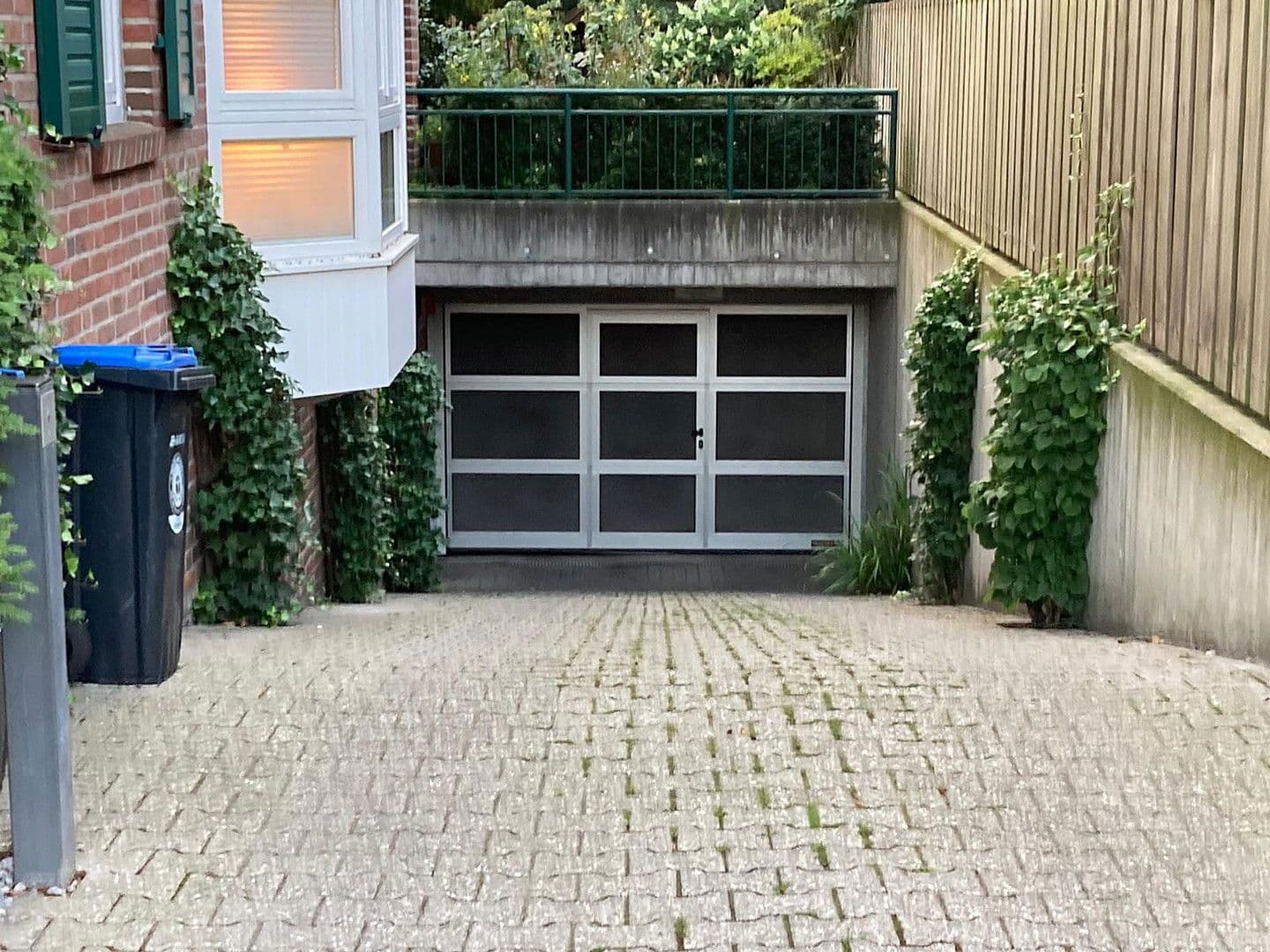 Predaj bytu 3-izbový 82 m², Walburgisstr., Düsseldorf (Kaiserswerth), Severné Porýnie - Westfálsko Predaj bytu 3-izbový 82 m², Walburgisstr., Düsseldorf (Kaiserswerth), Severné Porýnie - Westfálsko