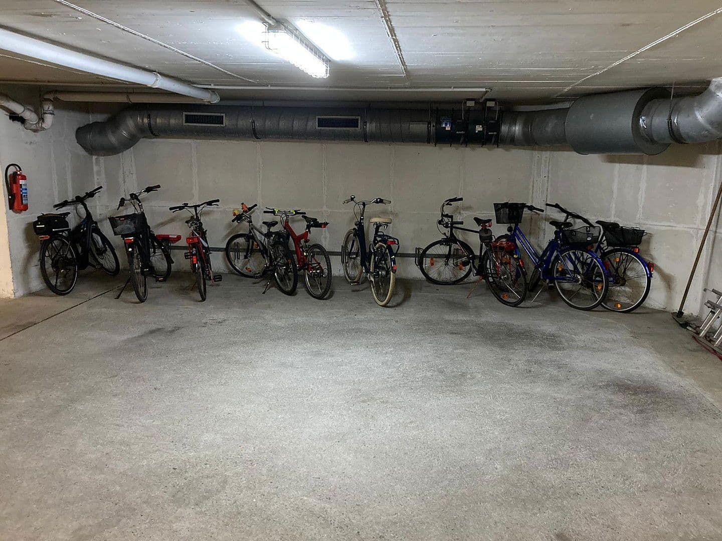 Predaj bytu 3-izbový 82 m², Walburgisstr., Düsseldorf (Kaiserswerth), Severné Porýnie - Westfálsko Predaj bytu 3-izbový 82 m², Walburgisstr., Düsseldorf (Kaiserswerth), Severné Porýnie - Westfálsko