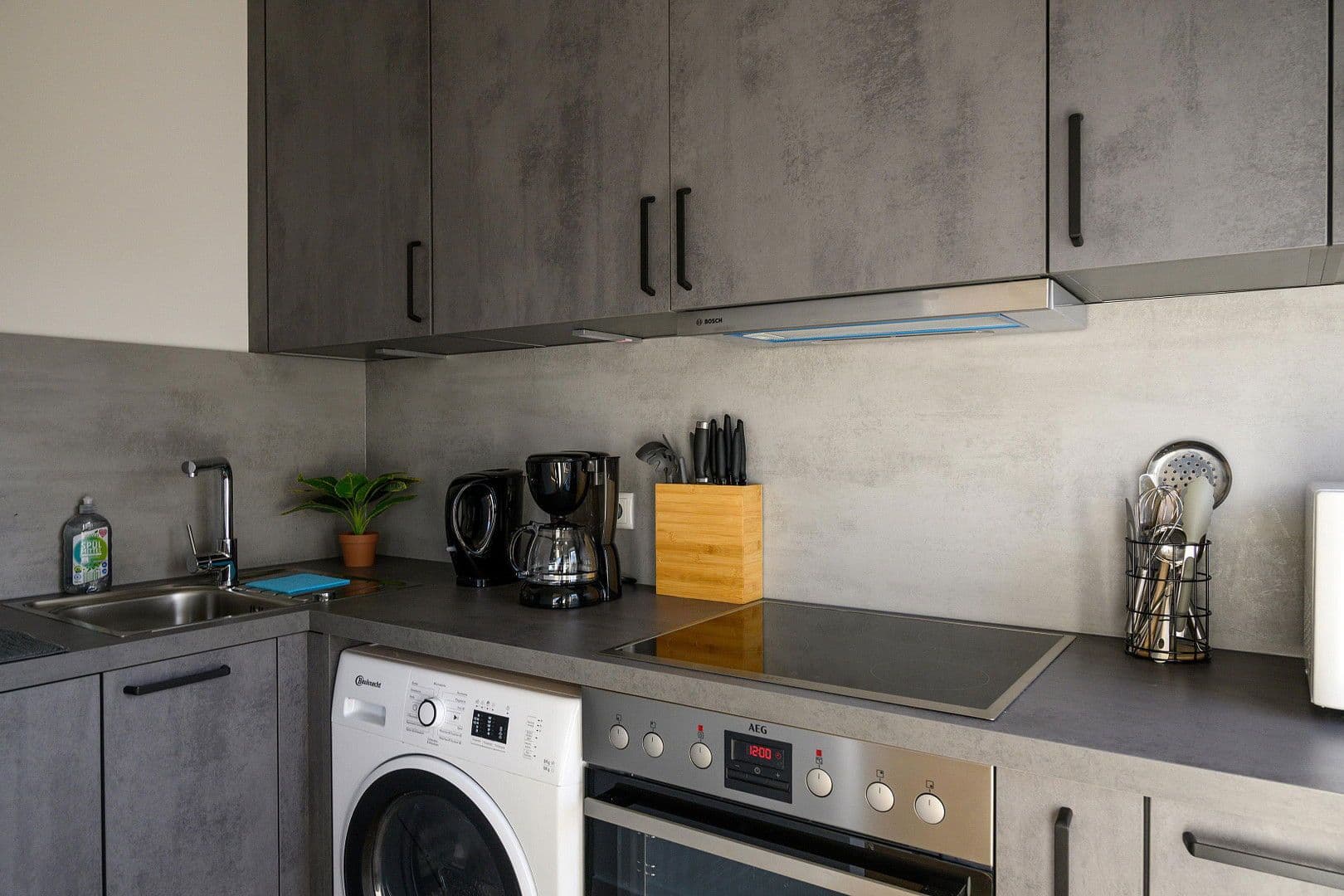 Prenájom bytu 2-izbový 52 m², Elisenstraße 22, Hamburg, Hamburg Prenájom bytu 2-izbový 52 m², Elisenstraße 22, Hamburg, Hamburg