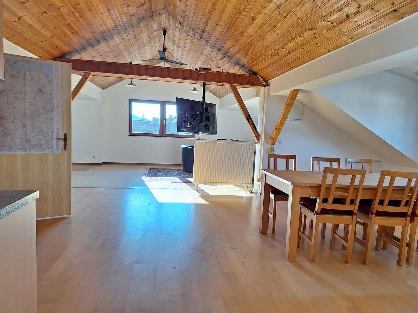 Predaj domu 383 m², pozemek 1.457 m², Schwaigener Str. 28, Mamming, Bavorsko Predaj domu 383 m², pozemek 1.457 m², Schwaigener Str. 28, Mamming, Bavorsko