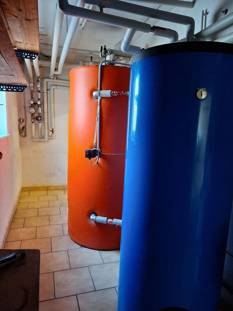 Predaj domu 383 m², pozemek 1.457 m², Schwaigener Str. 28, Mamming, Bavorsko Predaj domu 383 m², pozemek 1.457 m², Schwaigener Str. 28, Mamming, Bavorsko