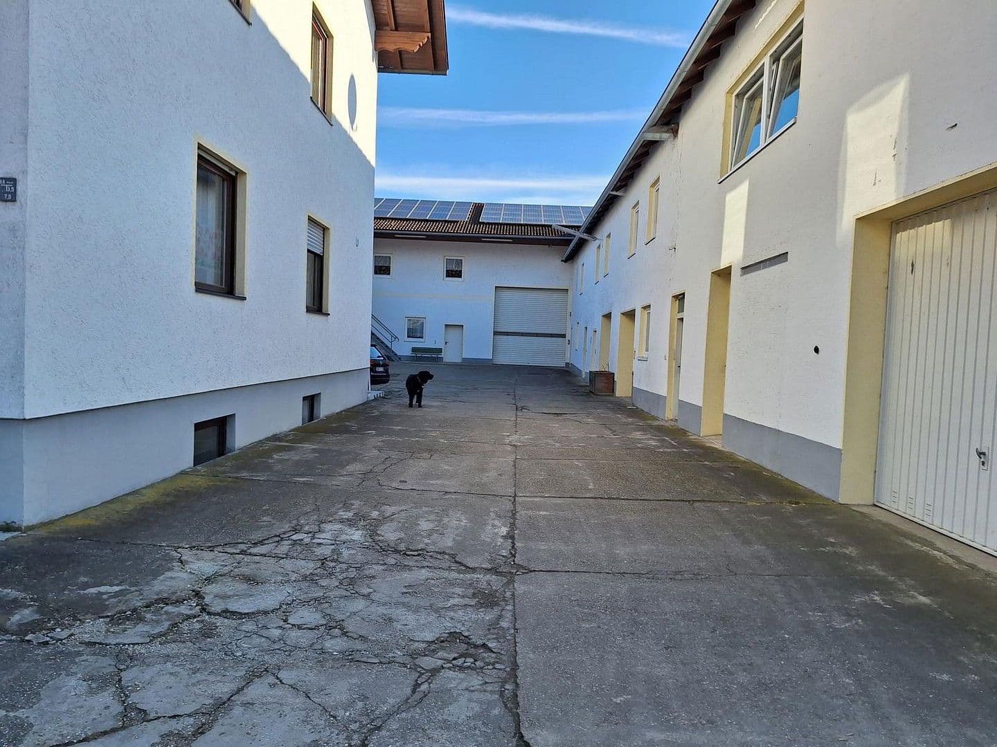 Predaj domu 383 m², pozemek 1.457 m², Schwaigener Str. 28, Mamming, Bavorsko Predaj domu 383 m², pozemek 1.457 m², Schwaigener Str. 28, Mamming, Bavorsko