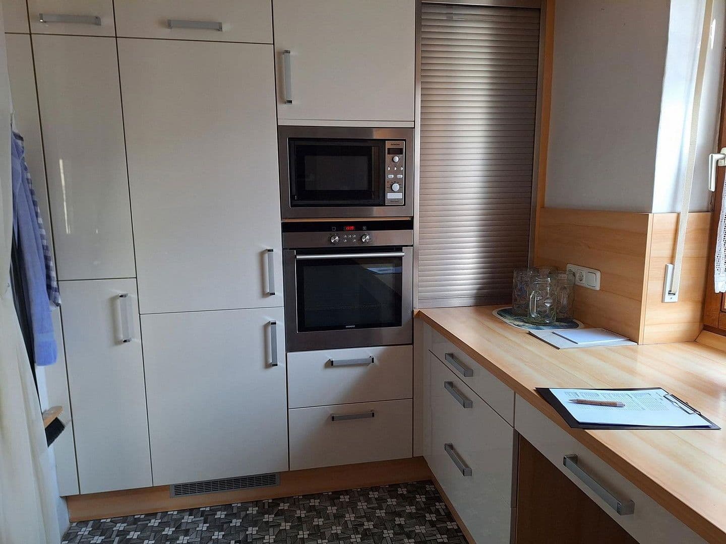 Predaj domu 383 m², pozemek 1.457 m², Schwaigener Str. 28, Mamming, Bavorsko Predaj domu 383 m², pozemek 1.457 m², Schwaigener Str. 28, Mamming, Bavorsko