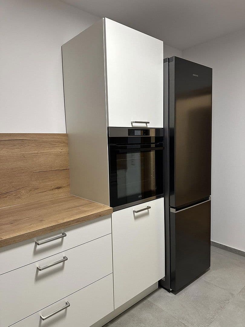 Prenájom bytu 4-izbový 94 m², Badstr. 131, Egloffstein, Bavorsko Prenájom bytu 4-izbový 94 m², Badstr. 131, Egloffstein, Bavorsko