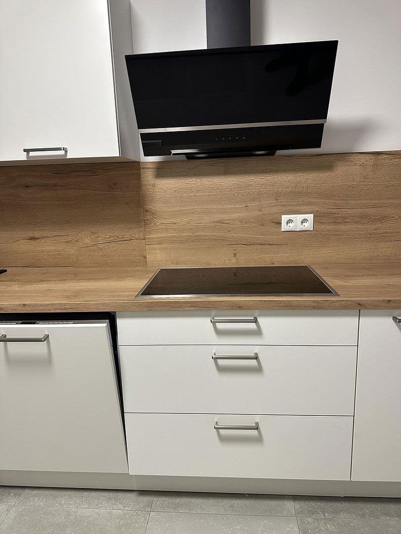 Prenájom bytu 4-izbový 94 m², Badstr. 131, Egloffstein, Bavorsko Prenájom bytu 4-izbový 94 m², Badstr. 131, Egloffstein, Bavorsko