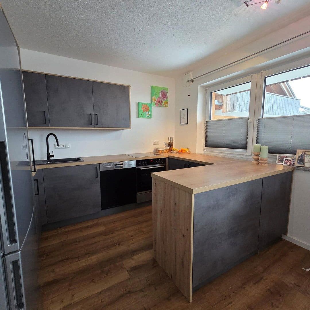 Prenájom bytu 3-izbový 77 m², Reinerbachweg 12, Siegsdorf / Hörgering, Bavorsko Prenájom bytu 3-izbový 77 m², Reinerbachweg 12, Siegsdorf / Hörgering, Bavorsko