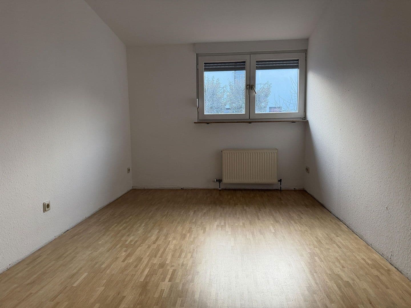 Prenájom bytu 3-izbový 91 m², Cleebronn, Bádensko-Wurttembersko Prenájom bytu 3-izbový 91 m², Cleebronn, Bádensko-Wurttembersko