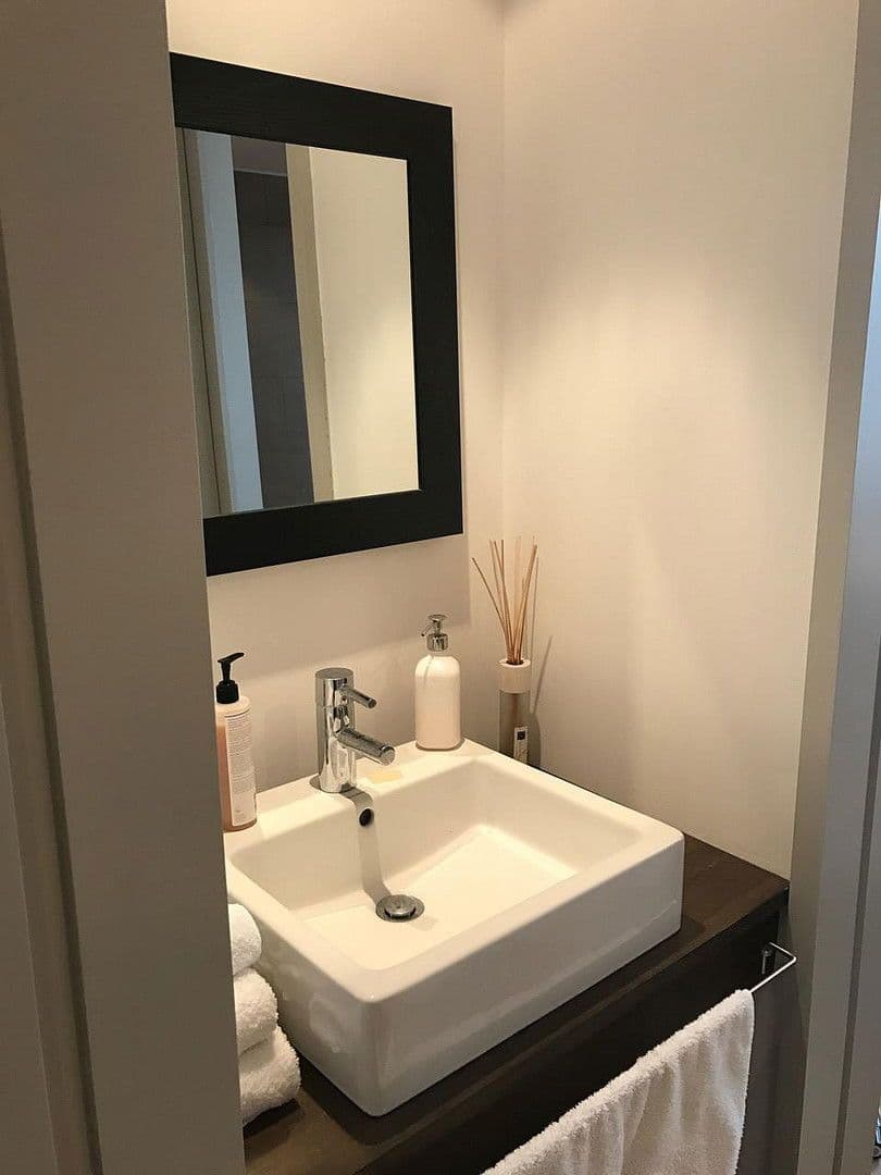 Prenájom bytu 2-izbový 121 m², Weidenweg 75, Berlin, Berlín Prenájom bytu 2-izbový 121 m², Weidenweg 75, Berlin, Berlín