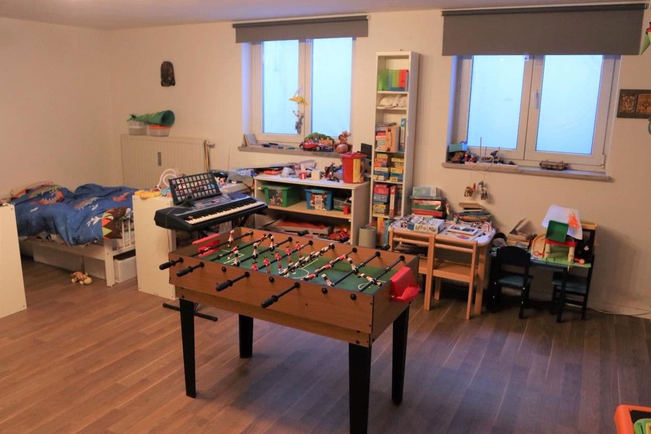 Prenájom bytu 3-izbový 89 m², Spieljochstr. 8, München, Bavorsko Prenájom bytu 3-izbový 89 m², Spieljochstr. 8, München, Bavorsko