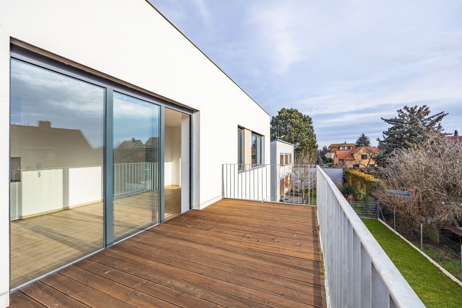 Prenájom bytu 3-izbový 75 m², K Dálnici, Praha, Praha Prenájom bytu 3-izbový 75 m², K Dálnici, Praha, Praha