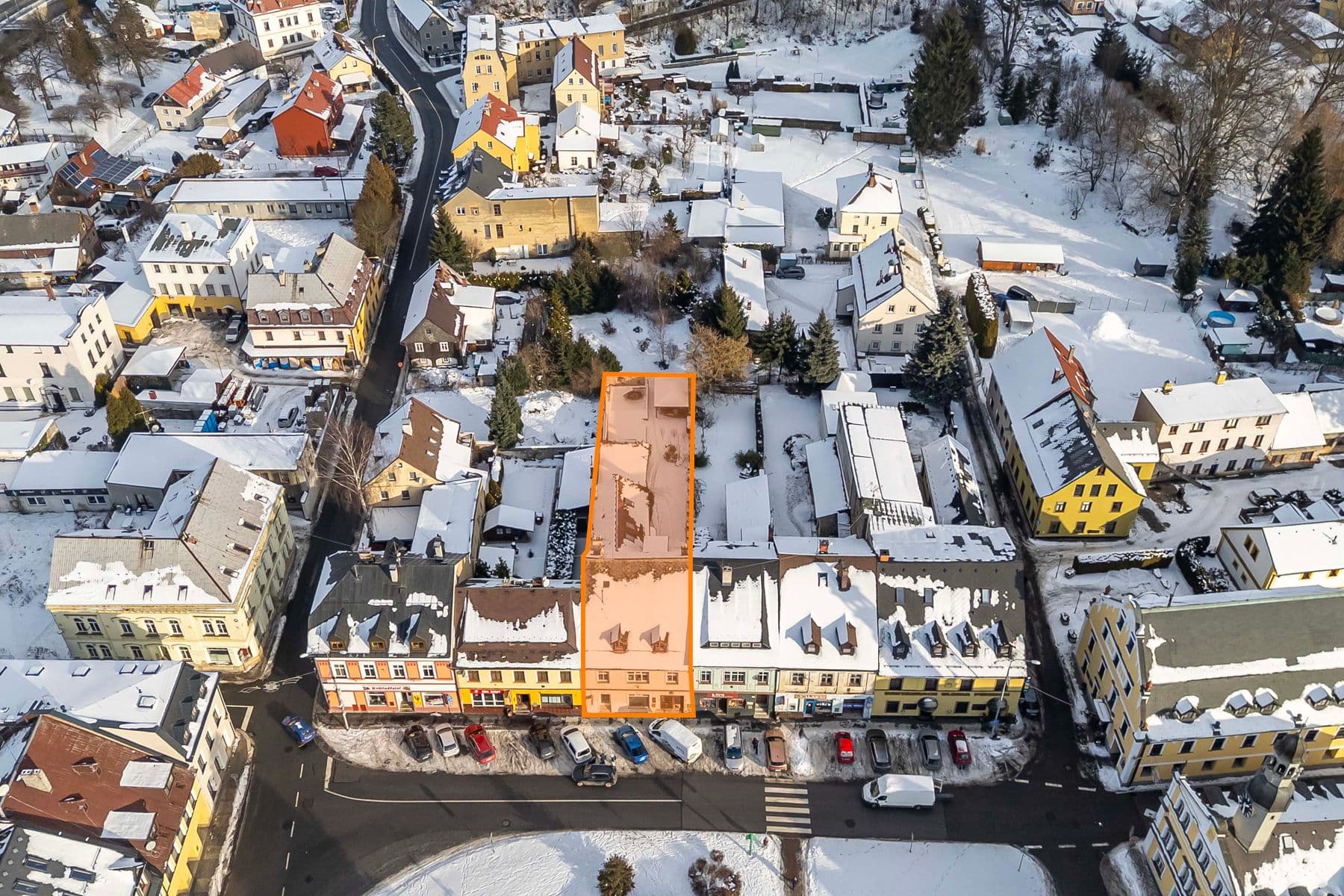 Predaj domu 464 m², pozemek 609 m², náměstí 1. máje, Chrastava, Liberecký kraj Predaj domu 464 m², pozemek 609 m², náměstí 1. máje, Chrastava, Liberecký kraj