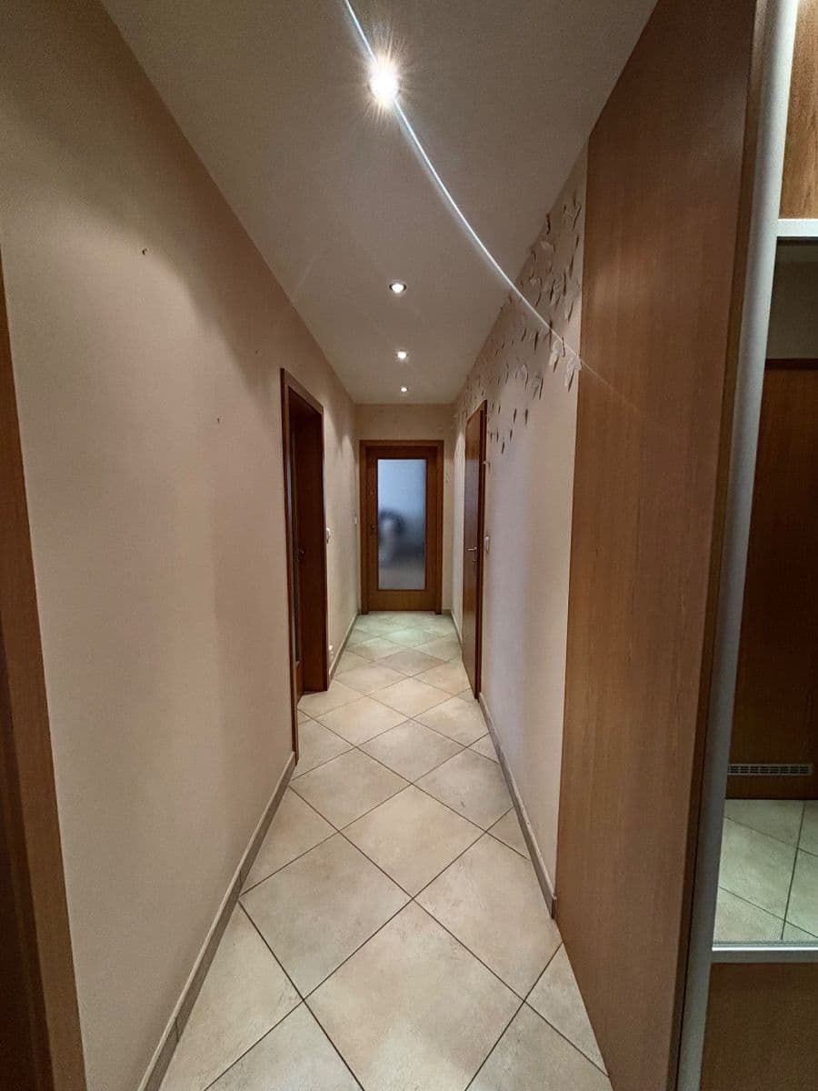 Prenájom bytu 3-izbový 82 m², Sazovická, Praha, Praha Prenájom bytu 3-izbový 82 m², Sazovická, Praha, Praha