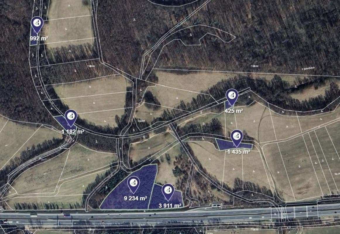 Predaj pozemku 85.678 m², Oseček, Středočeský kraj Predaj pozemku 85.678 m², Oseček, Středočeský kraj