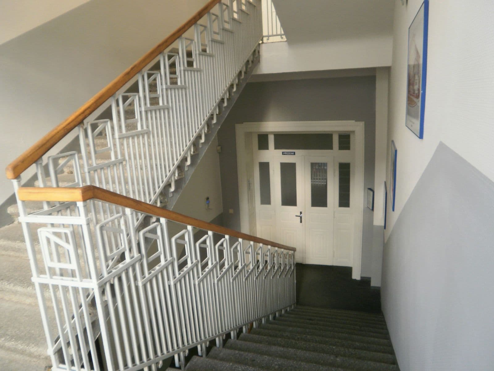 Prenájom kancelárie 295 m², Huťská, Kladno, Středočeský kraj Prenájom kancelárie 295 m², Huťská, Kladno, Středočeský kraj