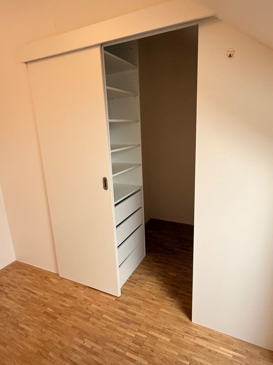 Prenájom bytu 2-izbový 82 m², Boleslavská, Praha, Praha Prenájom bytu 2-izbový 82 m², Boleslavská, Praha, Praha