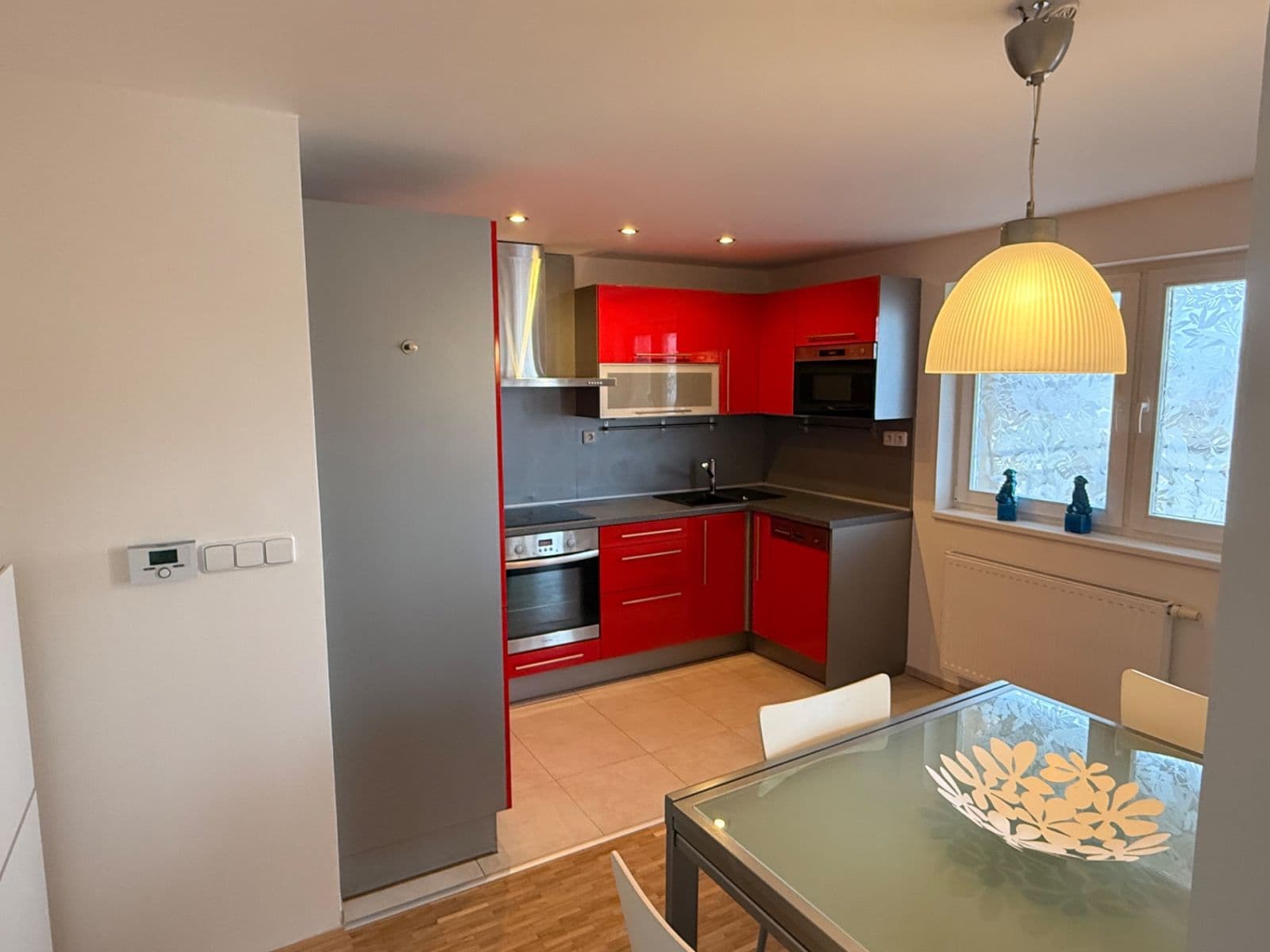 Prenájom bytu 2-izbový 82 m², Boleslavská, Praha, Praha Prenájom bytu 2-izbový 82 m², Boleslavská, Praha, Praha