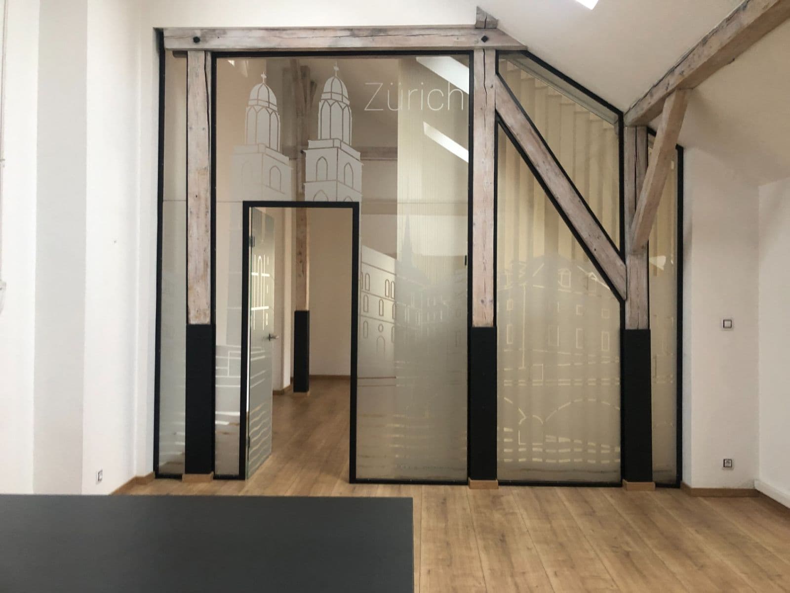 Prenájom bytu 3-izbový 110 m², Karlovo náměstí, Praha, Praha Prenájom bytu 3-izbový 110 m², Karlovo náměstí, Praha, Praha