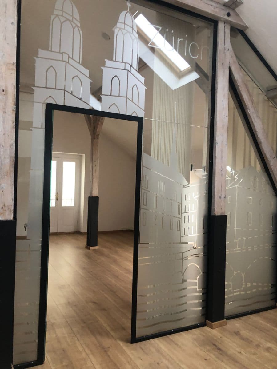 Prenájom bytu 3-izbový 110 m², Karlovo náměstí, Praha, Praha Prenájom bytu 3-izbový 110 m², Karlovo náměstí, Praha, Praha