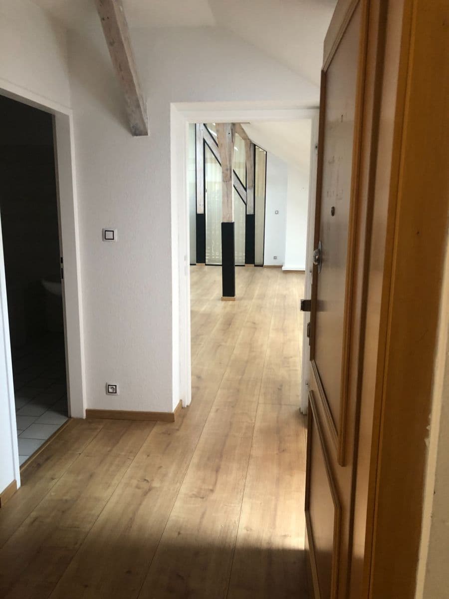 Prenájom bytu 3-izbový 110 m², Karlovo náměstí, Praha, Praha Prenájom bytu 3-izbový 110 m², Karlovo náměstí, Praha, Praha