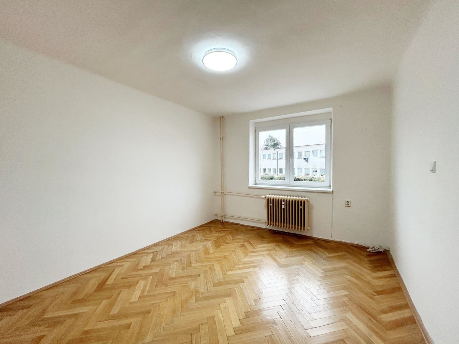 Prenájom bytu 2-izbový 45 m², 9. května, Týnec nad Sázavou, Středočeský kraj Prenájom bytu 2-izbový 45 m², 9. května, Týnec nad Sázavou, Středočeský kraj