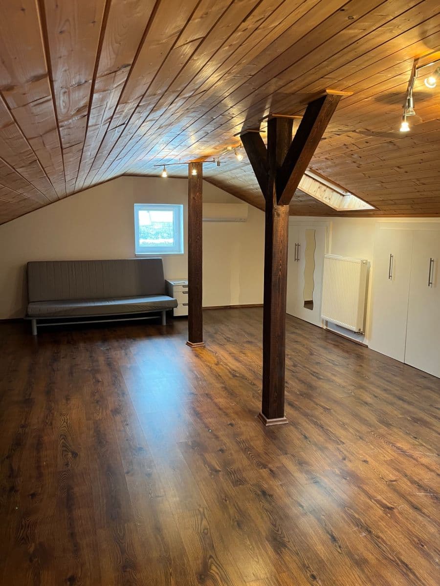 Prenájom nebytového priestoru 120 m², Na Rovině, Praha, Praha Prenájom nebytového priestoru 120 m², Na Rovině, Praha, Praha