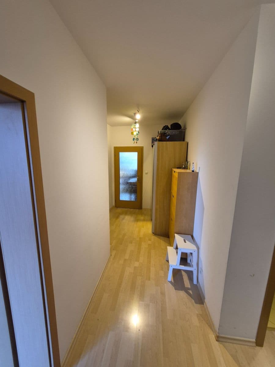 Prenájom bytu 3-izbový 81 m², Suchdolské náměstí, Praha, Praha Prenájom bytu 3-izbový 81 m², Suchdolské náměstí, Praha, Praha