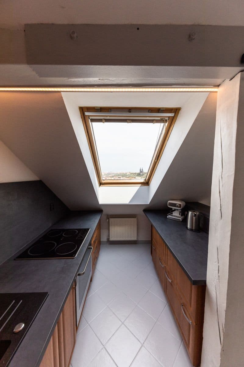 Prenájom bytu 35 m², Na Neklance, Praha, Praha Prenájom bytu 35 m², Na Neklance, Praha, Praha