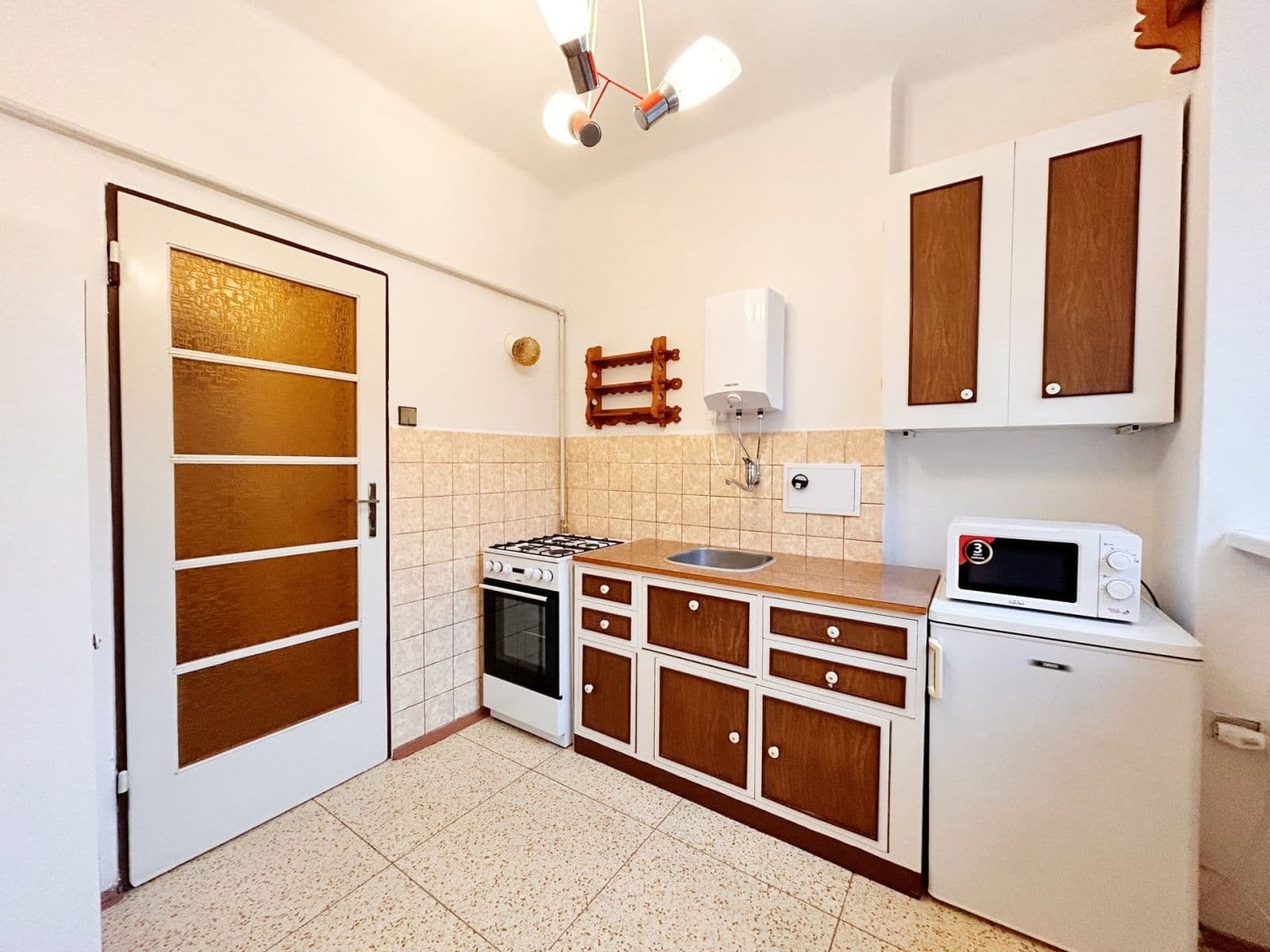 Prenájom bytu 1-izbový 33 m², Pod strojírnami, Praha, Praha Prenájom bytu 1-izbový 33 m², Pod strojírnami, Praha, Praha