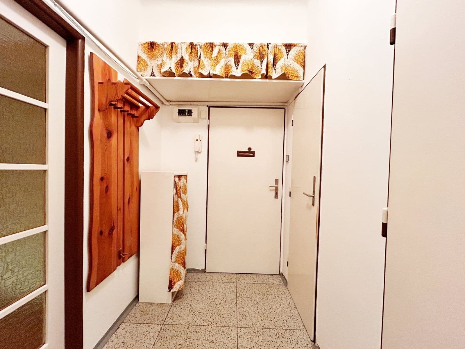 Prenájom bytu 1-izbový 33 m², Pod strojírnami, Praha, Praha Prenájom bytu 1-izbový 33 m², Pod strojírnami, Praha, Praha