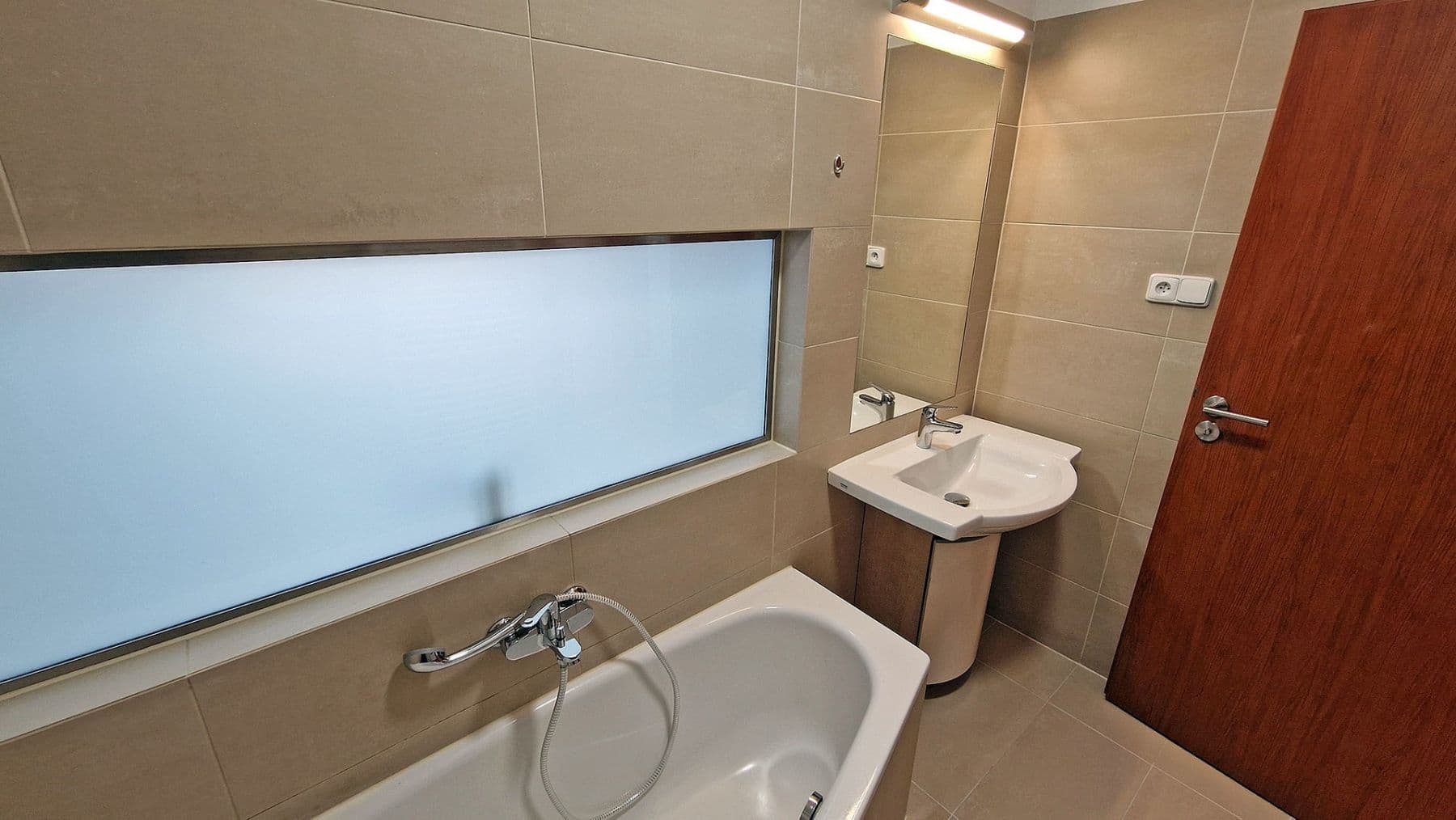 Prenájom bytu 2-izbový 50 m², Karla Pokorného, Ostrava, Moravskoslezský kraj Prenájom bytu 2-izbový 50 m², Karla Pokorného, Ostrava, Moravskoslezský kraj