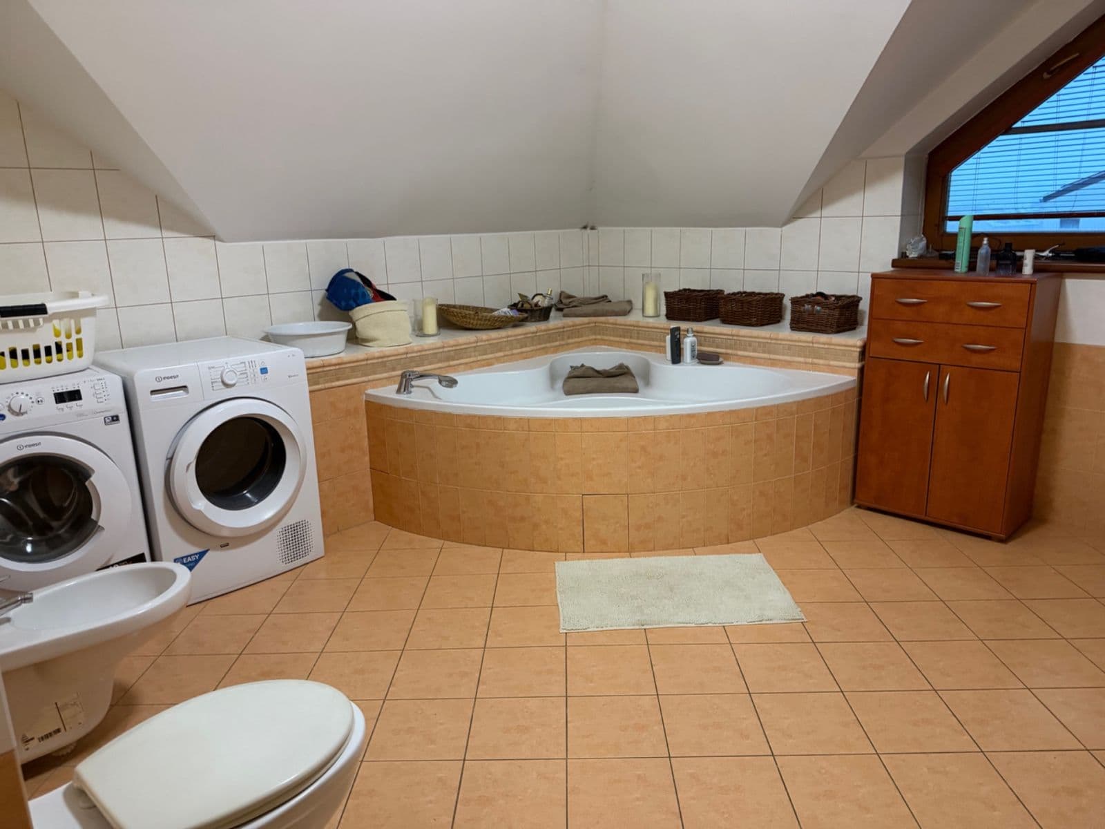 Prenájom domu 279 m², pozemek 659 m², Edvarda Beneše, Horoměřice, Středočeský kraj Prenájom domu 279 m², pozemek 659 m², Edvarda Beneše, Horoměřice, Středočeský kraj