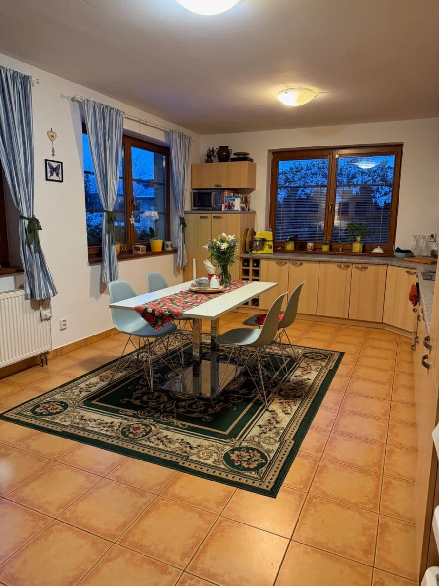 Prenájom domu 279 m², pozemek 659 m², Edvarda Beneše, Horoměřice, Středočeský kraj Prenájom domu 279 m², pozemek 659 m², Edvarda Beneše, Horoměřice, Středočeský kraj