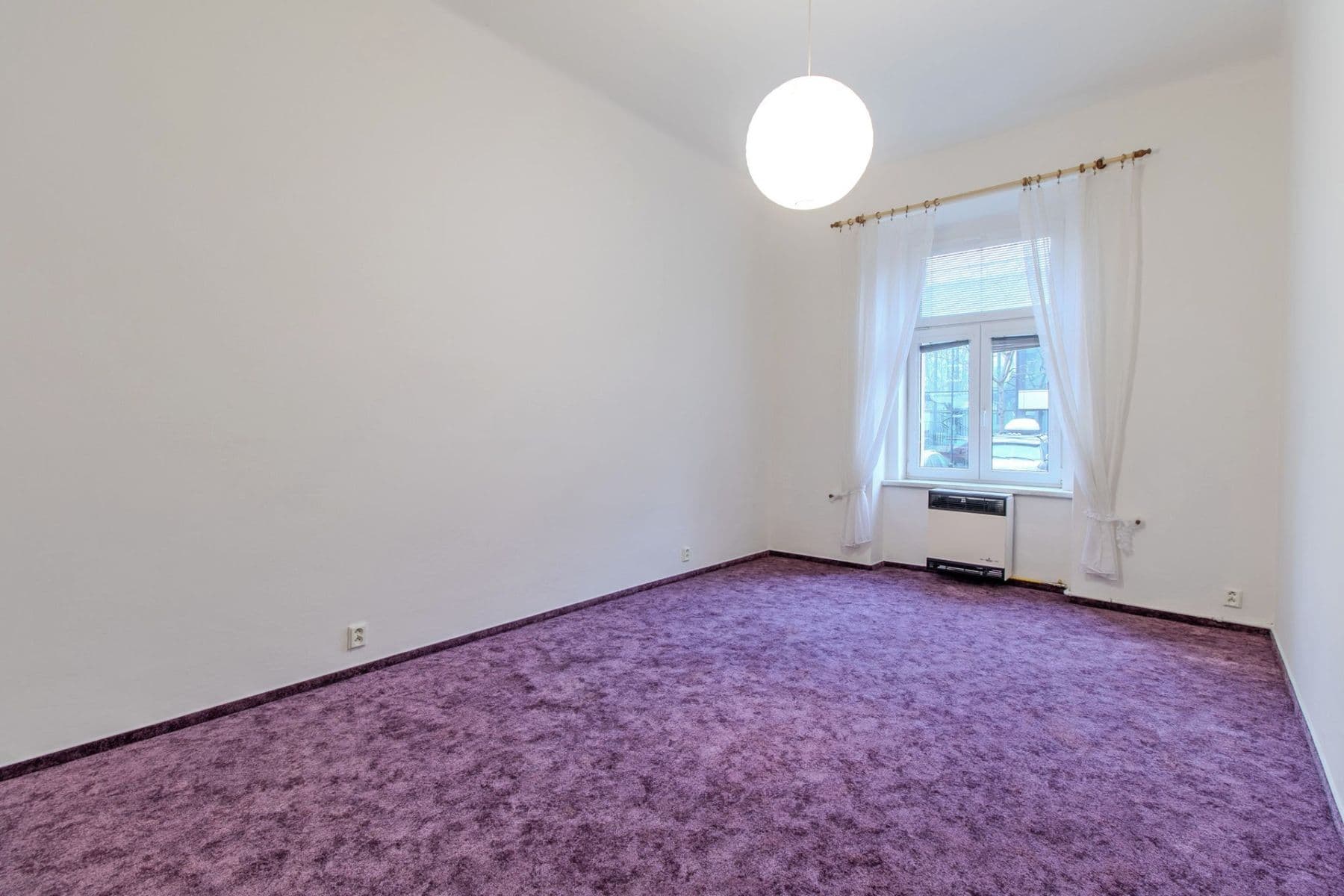 Prenájom bytu 3-izbový 64 m², Na rozcestí, Praha, Praha Prenájom bytu 3-izbový 64 m², Na rozcestí, Praha, Praha