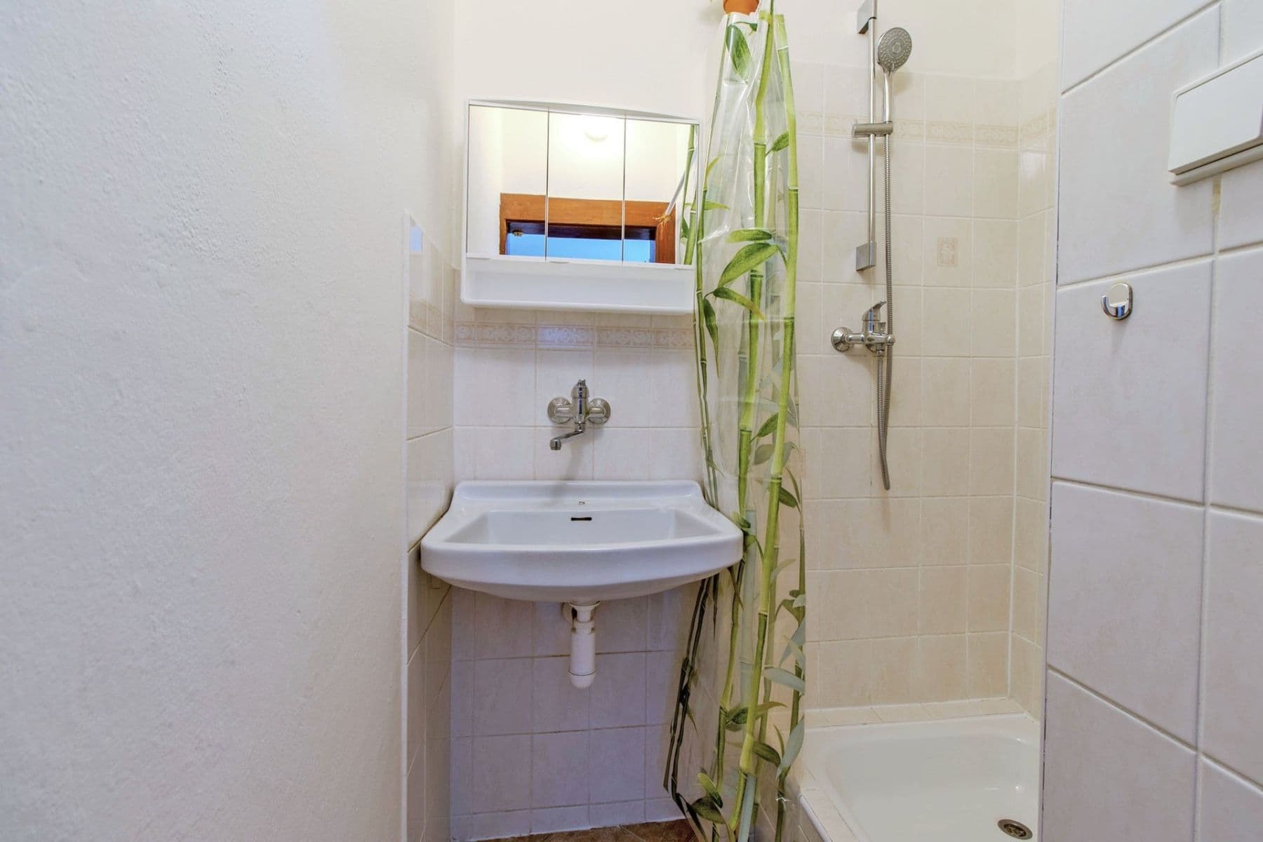 Prenájom bytu 3-izbový 64 m², Na rozcestí, Praha, Praha Prenájom bytu 3-izbový 64 m², Na rozcestí, Praha, Praha